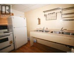 104 Maple Avenue S, Eastend, SK S0N0T0 Photo 11