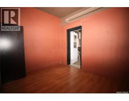 104 Maple Avenue S, Eastend, SK S0N0T0 Photo 15