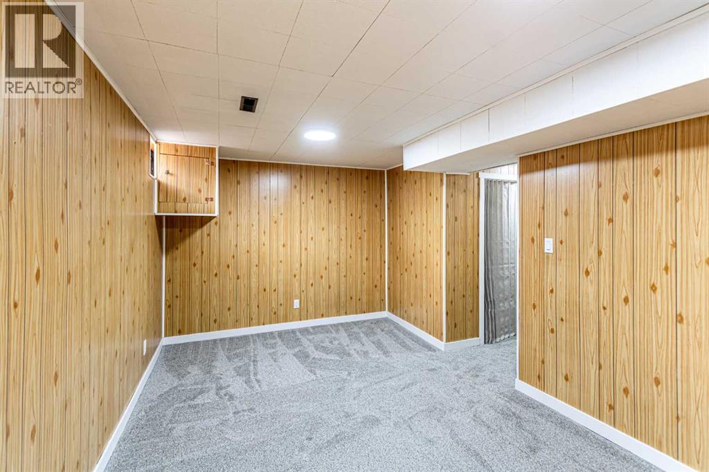 Single Family House for Sale in   Pennsylvania Road SE Penbrooke Meadows Calgary 