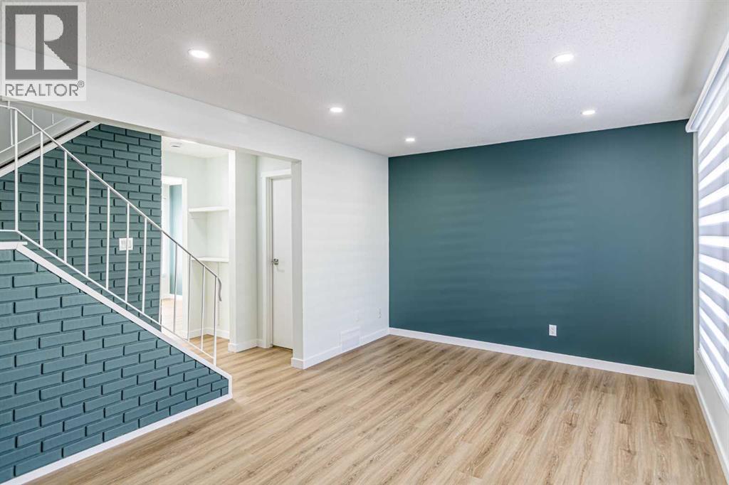 Single Family House for Sale in   Pennsylvania Road SE Penbrooke Meadows Calgary 