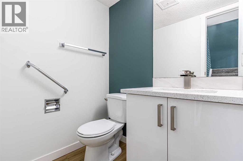 Single Family House for Sale in   Pennsylvania Road SE Penbrooke Meadows Calgary 