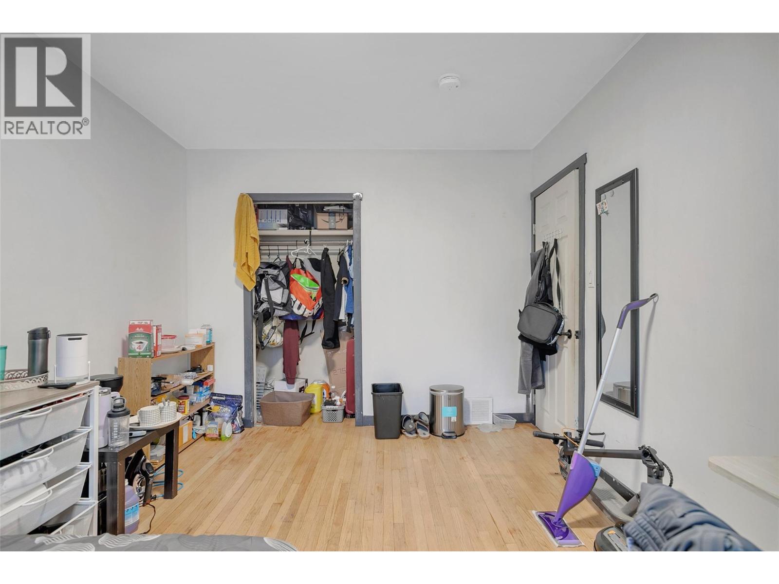  1331 Belaire Avenue, Kelowna