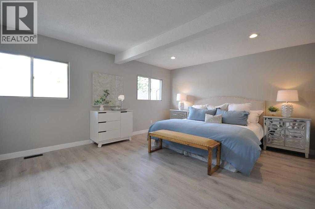 Single Family House for Sale in  Brooklyn Crescent NW Brentwood Calgary 