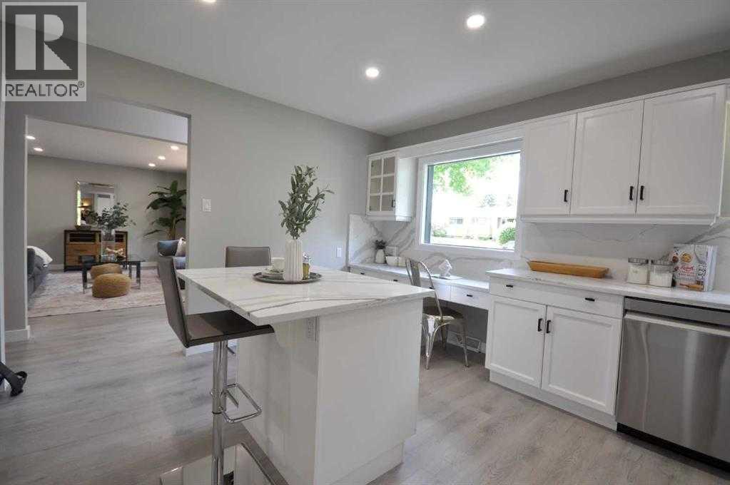 Single Family House for Sale in  Brooklyn Crescent NW Brentwood Calgary 