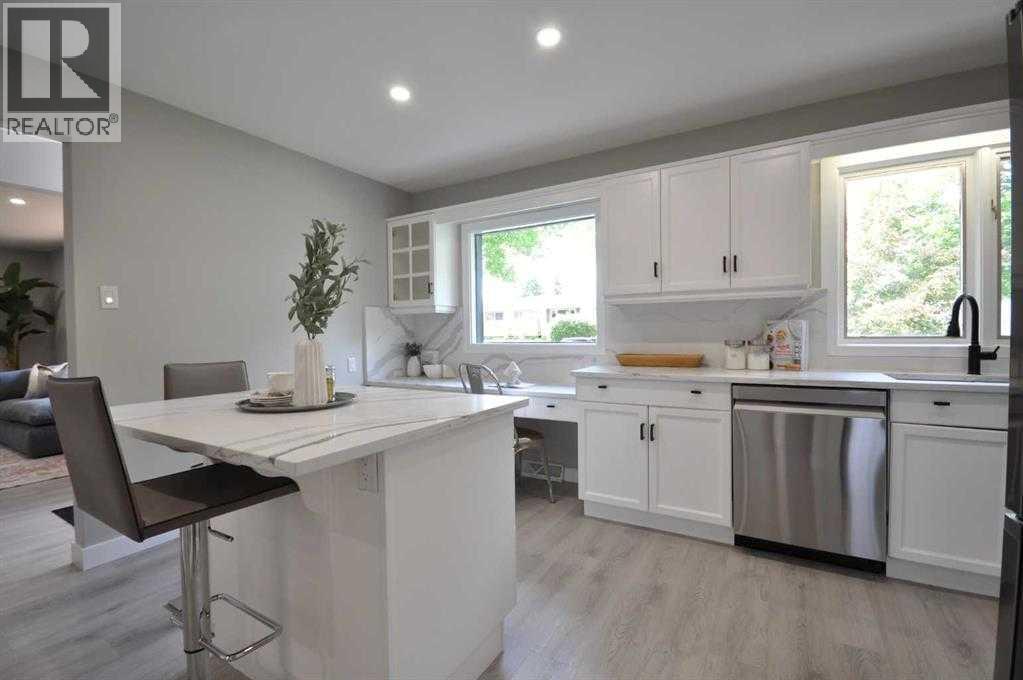 Single Family House for Sale in  Brooklyn Crescent NW Brentwood Calgary 