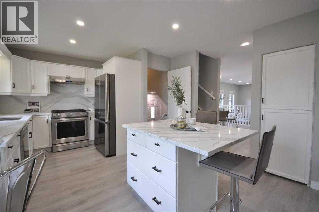 Single Family House for Sale in  Brooklyn Crescent NW Brentwood Calgary 