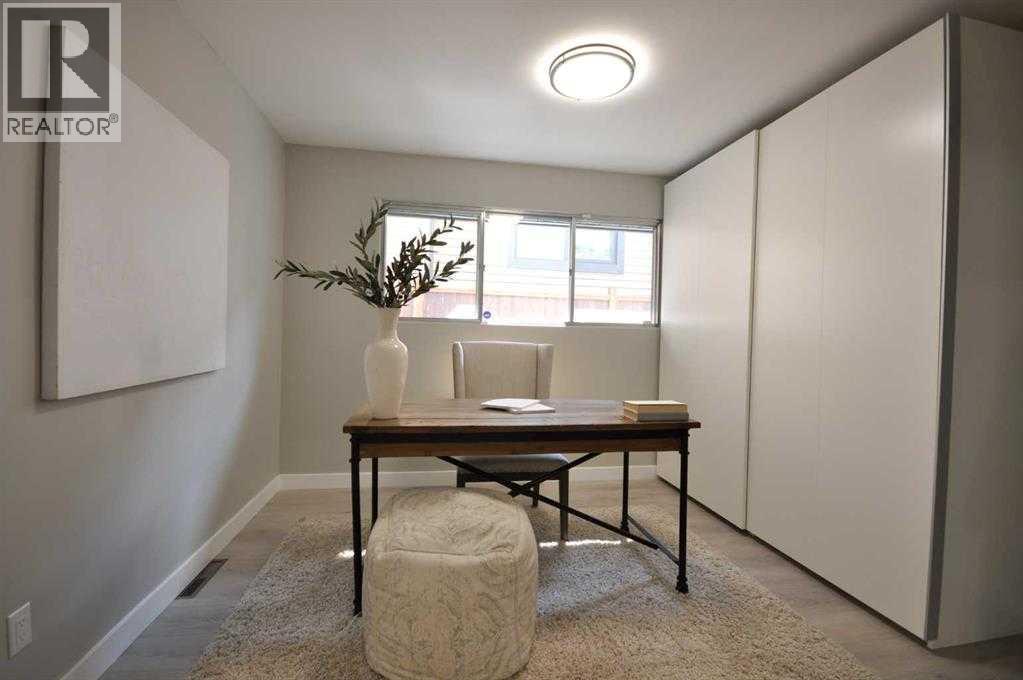 Single Family House for Sale in  Brooklyn Crescent NW Brentwood Calgary 