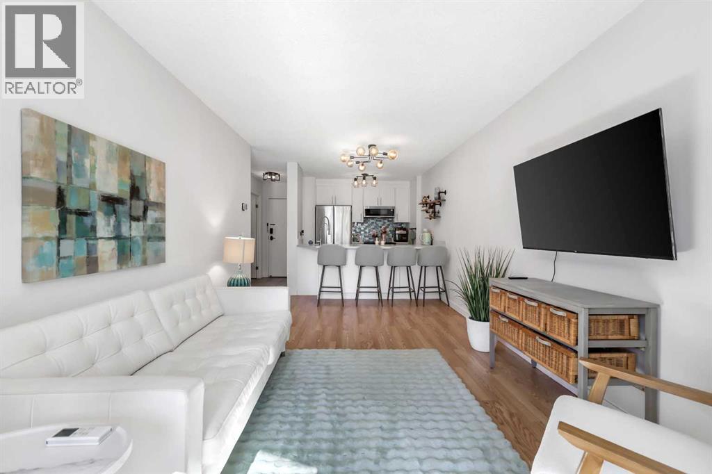 Single Family House for Sale in    Avenue SW Eau Claire Calgary 