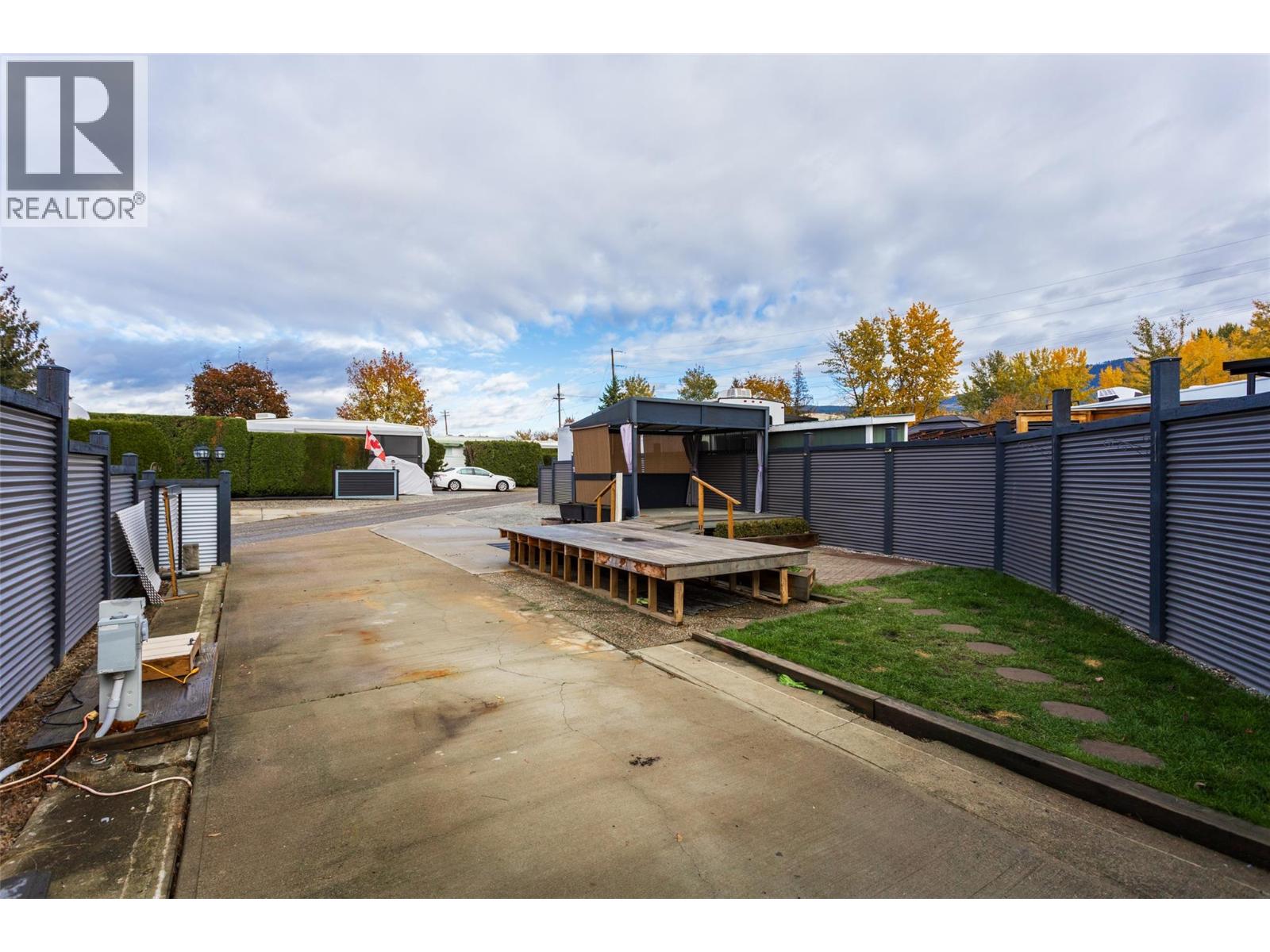 332 415 Commonwealth Road, Kelowna