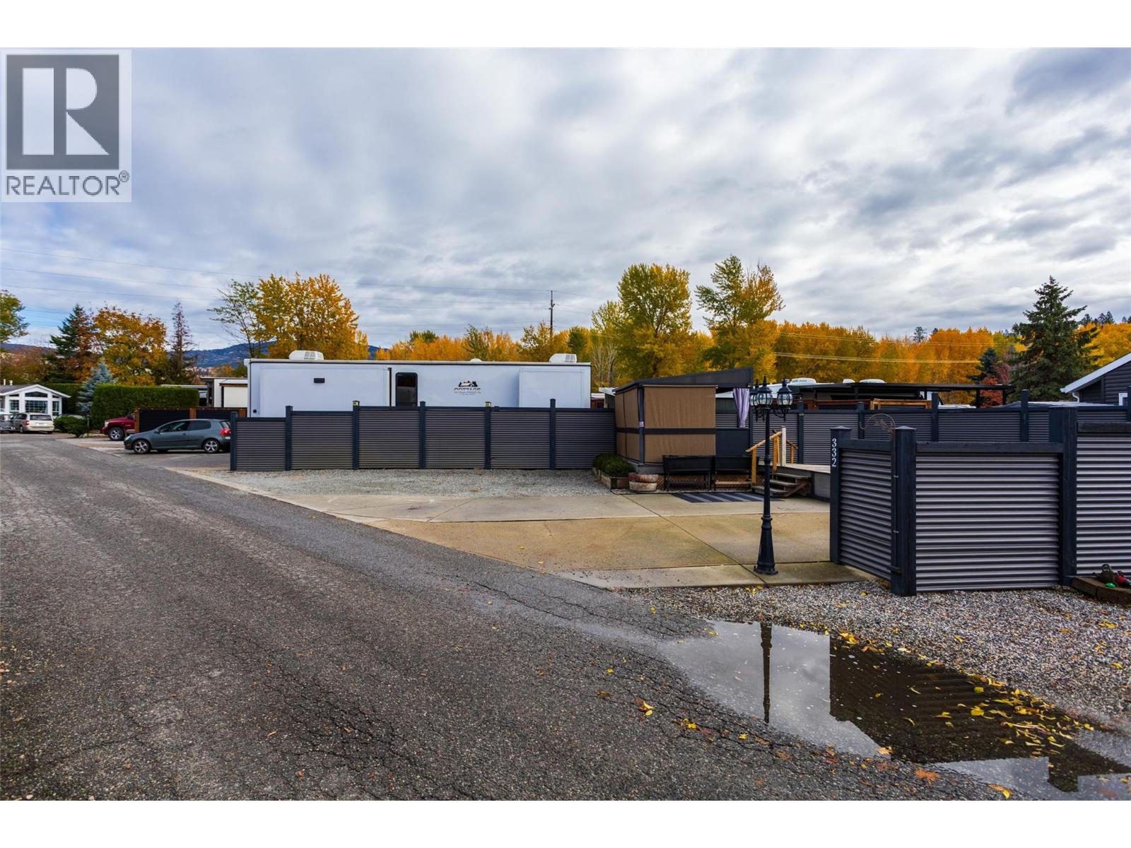 332 415 Commonwealth Road, Kelowna