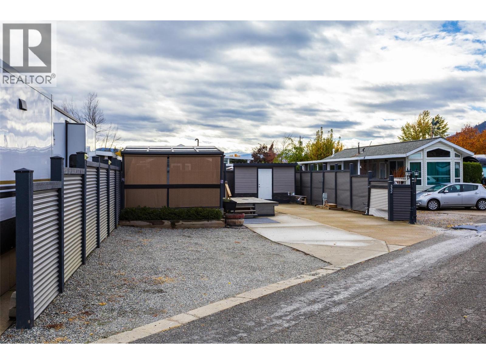 332 415 Commonwealth Road, Kelowna