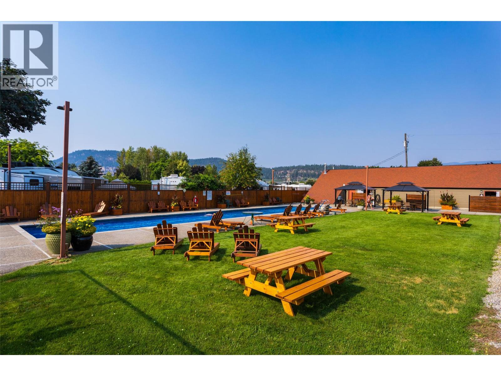 332 415 Commonwealth Road, Kelowna