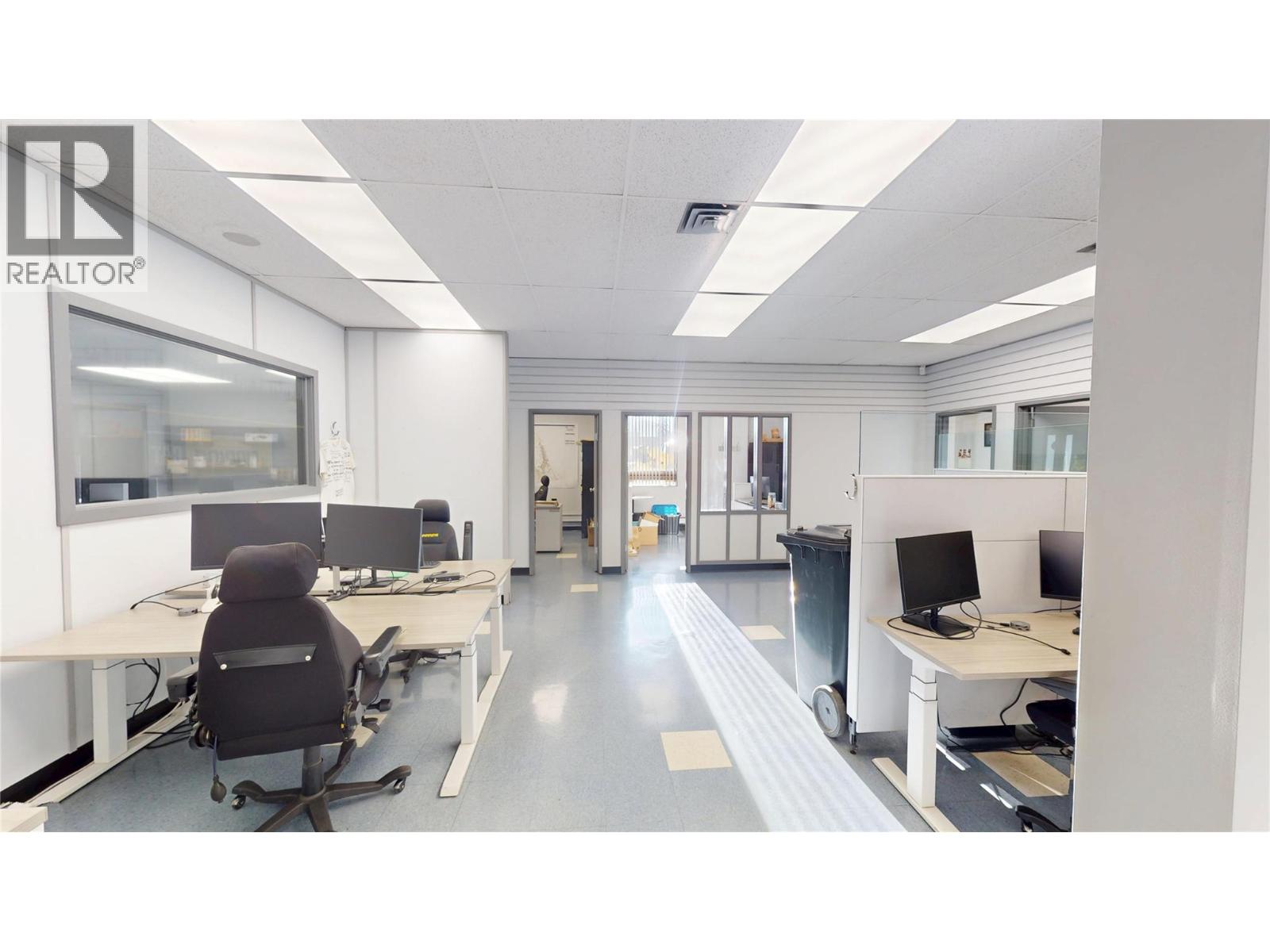  815 Cranbrook Street North, Cranbrook