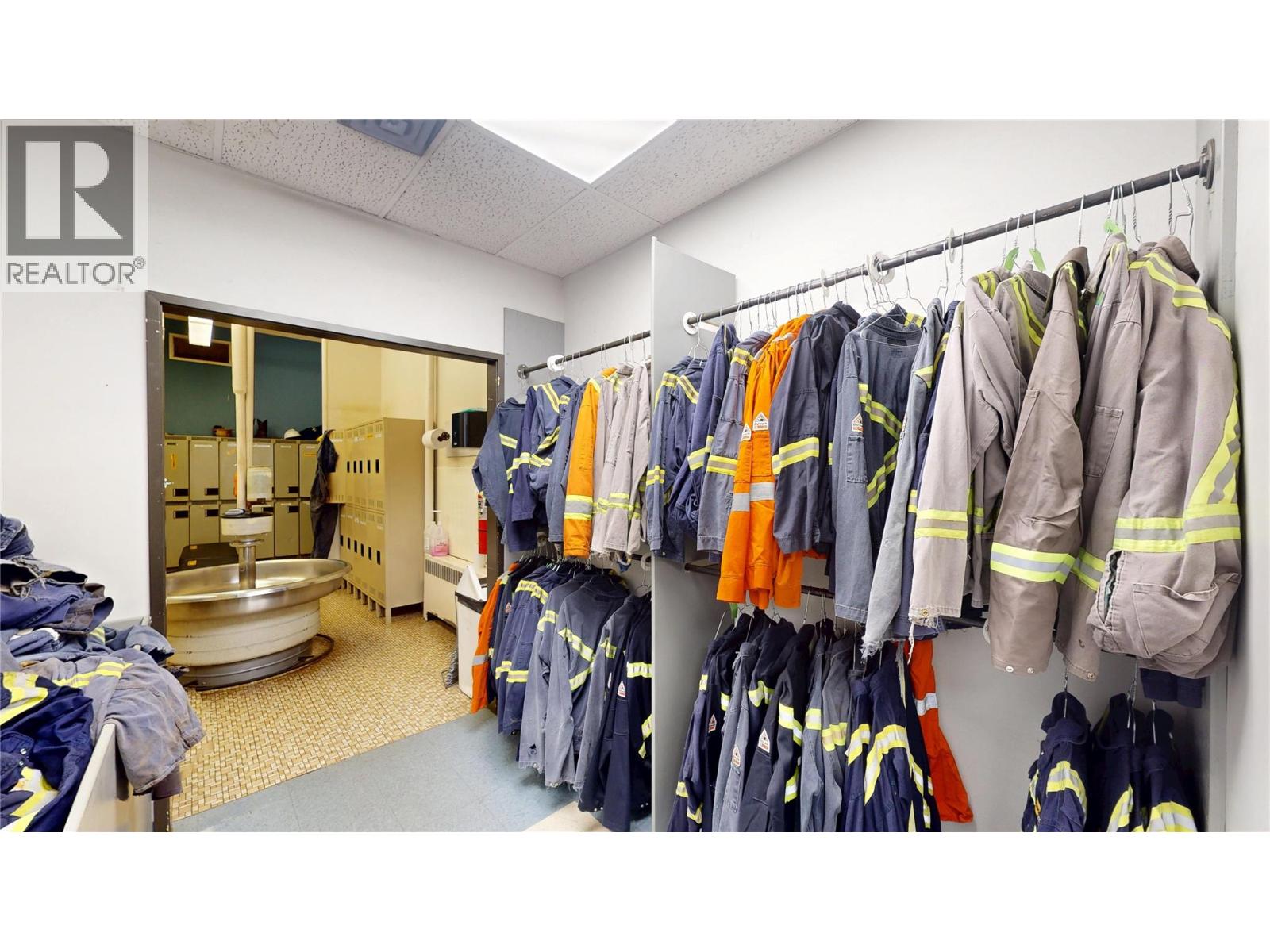  815 Cranbrook Street North, Cranbrook