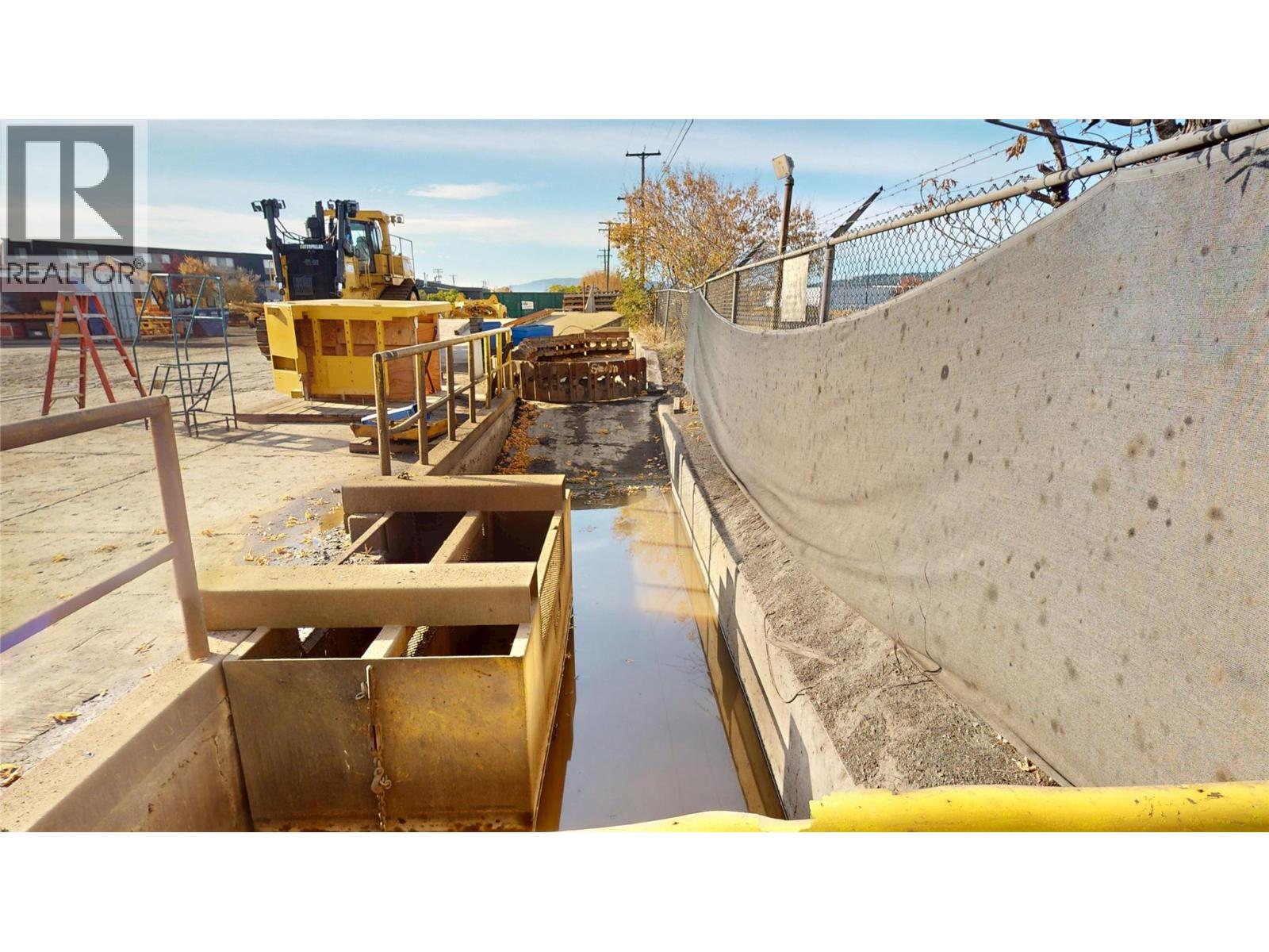  815 Cranbrook Street North, Cranbrook