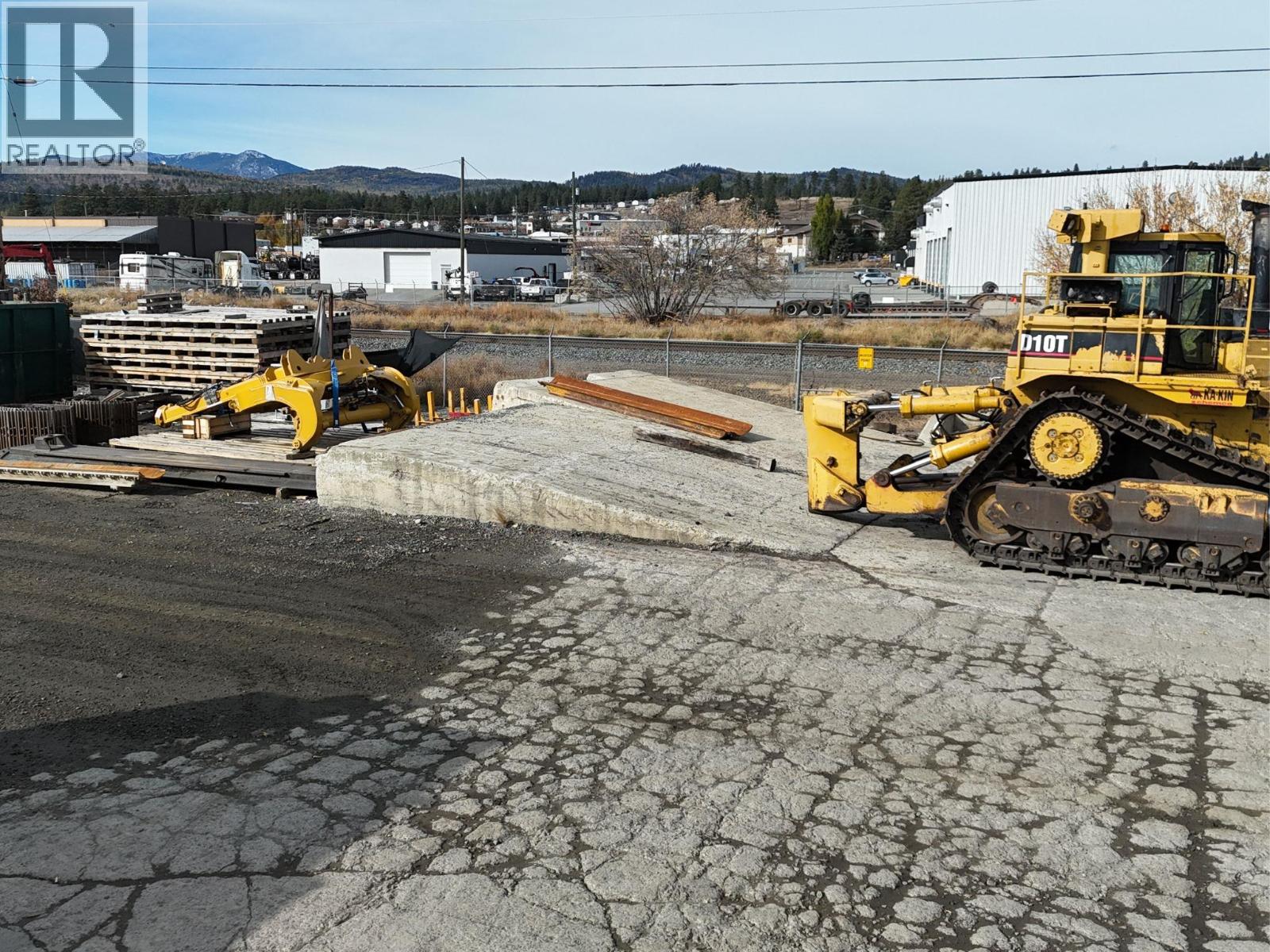  815 Cranbrook Street North, Cranbrook