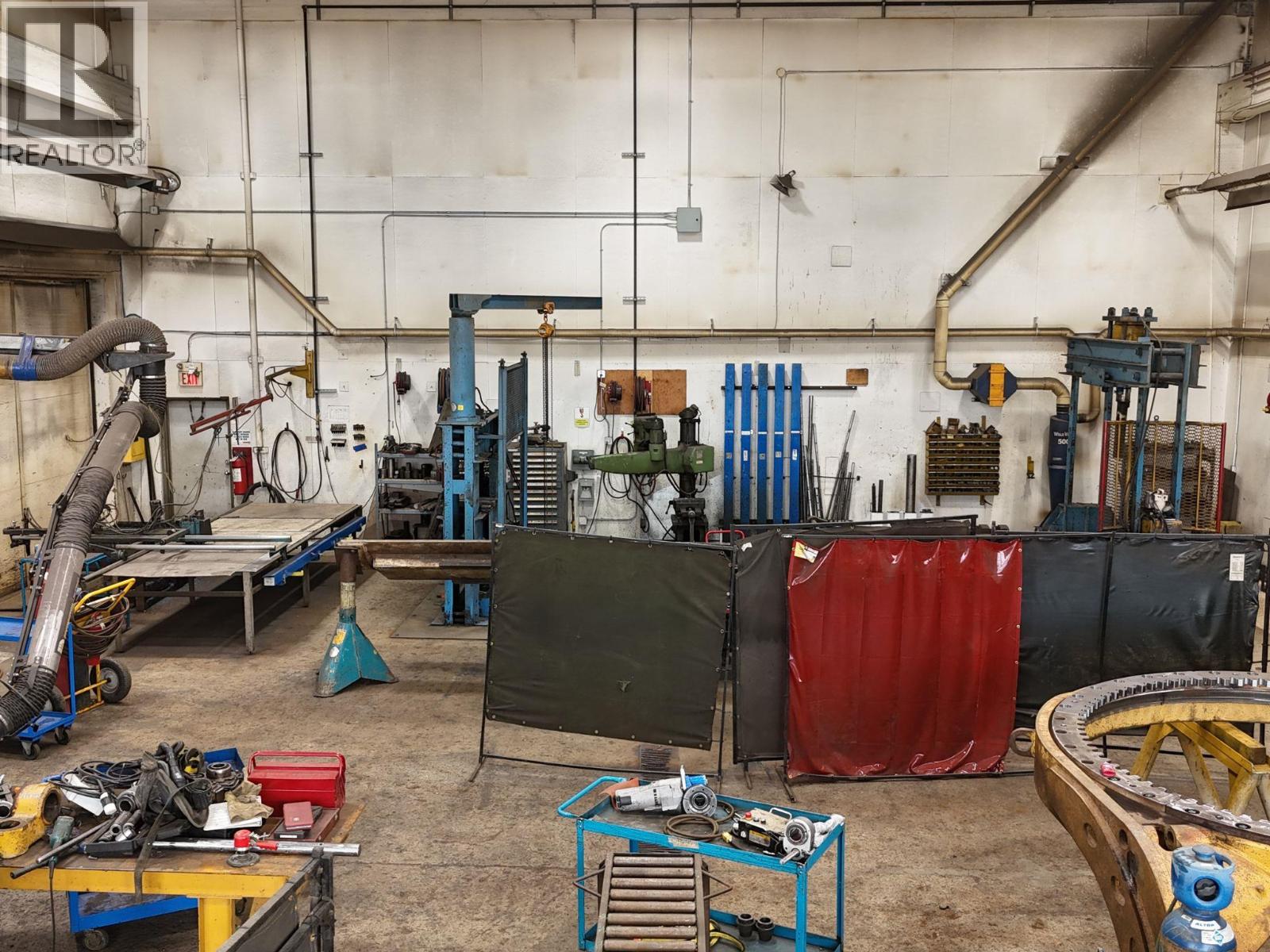  815 Cranbrook Street North, Cranbrook