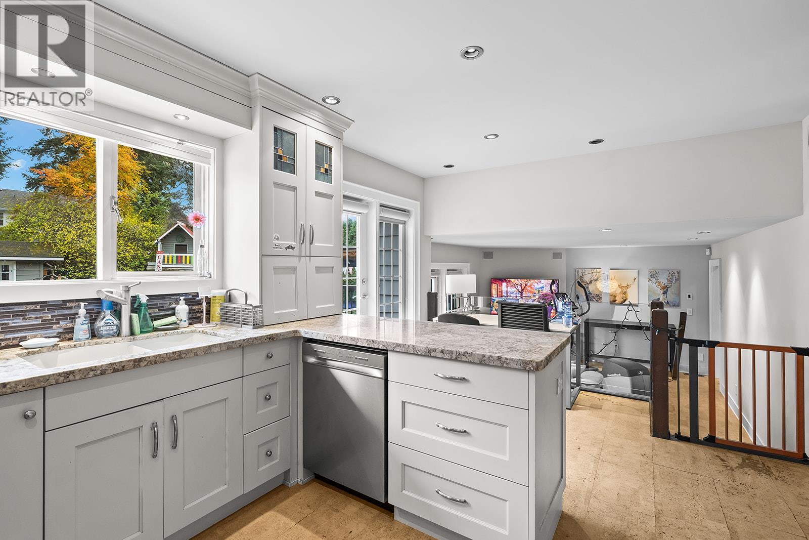  875 Coronado Crescent, Kelowna