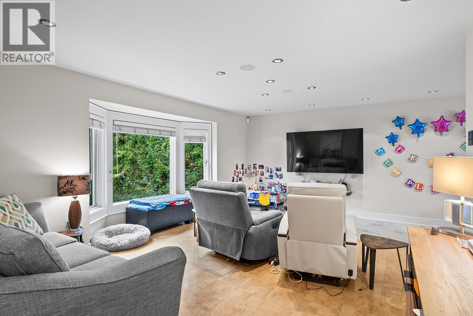  875 Coronado Crescent, Kelowna