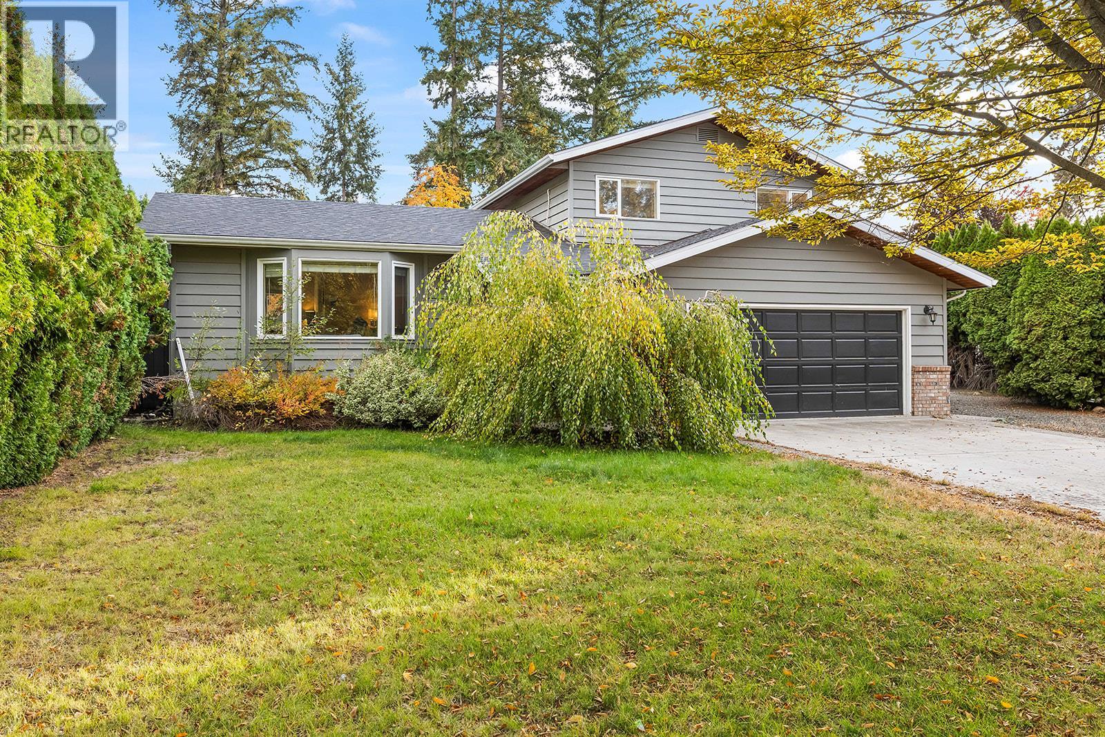  875 Coronado Crescent, Kelowna