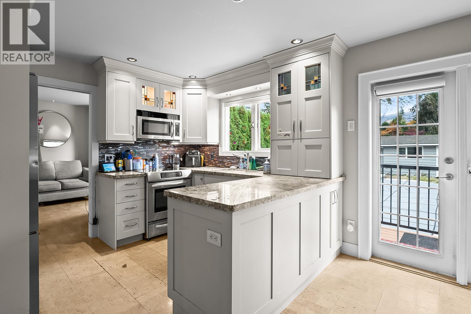  875 Coronado Crescent, Kelowna