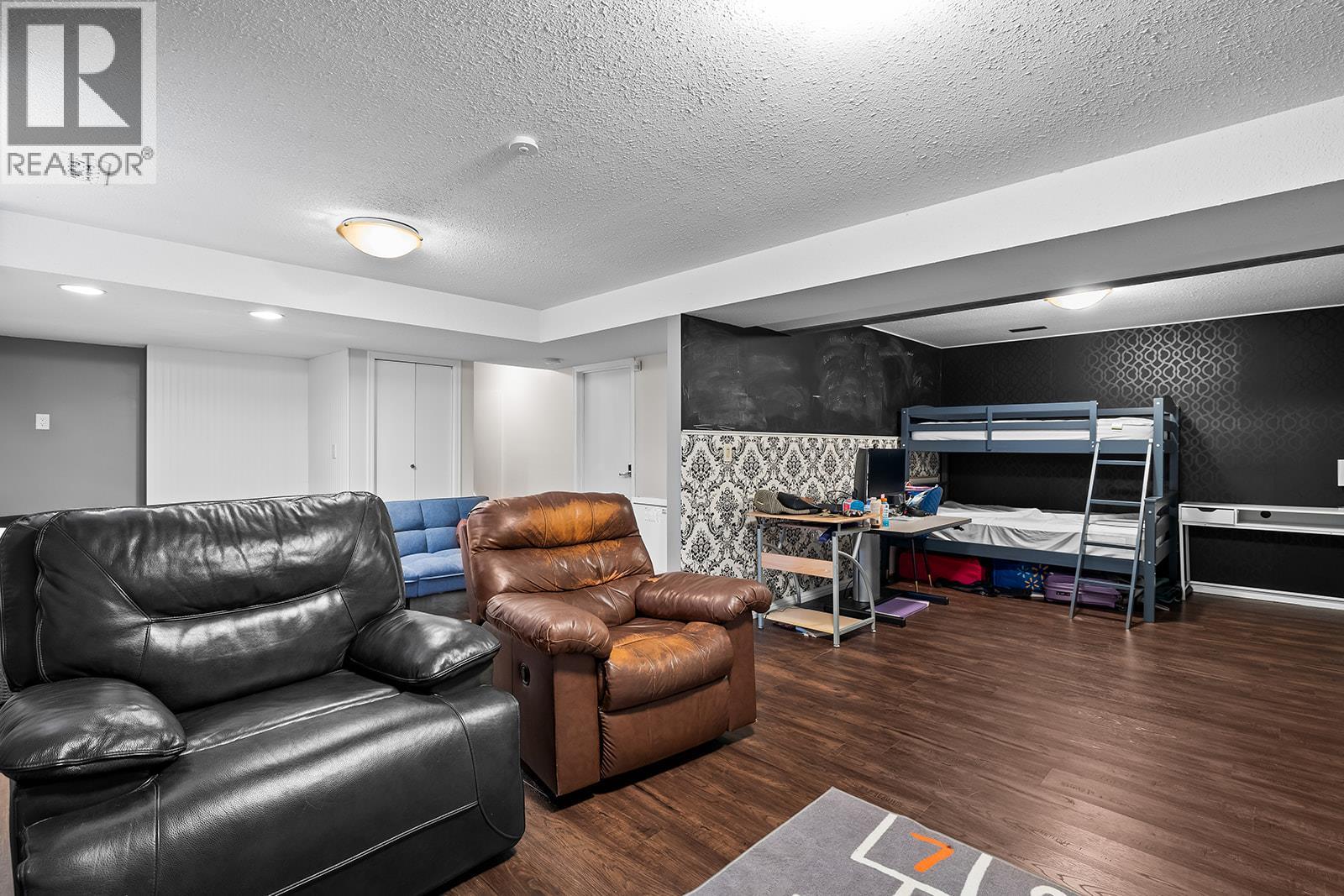  875 Coronado Crescent, Kelowna