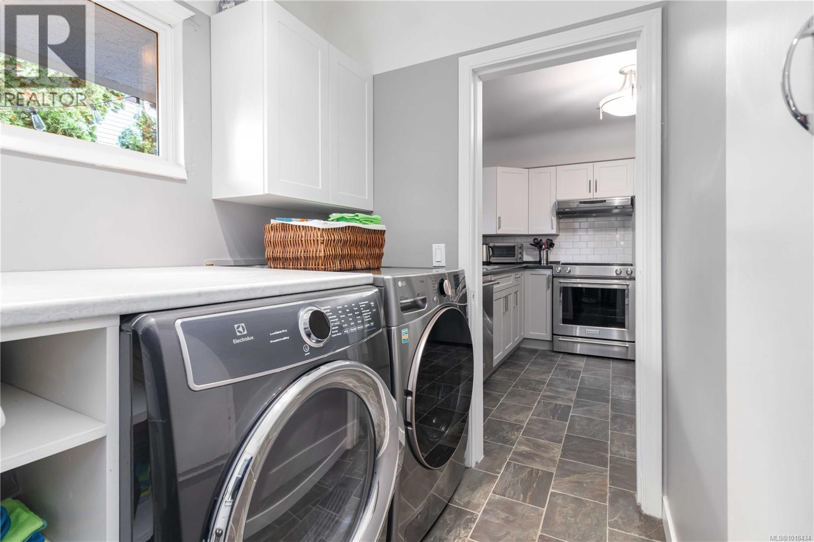  971 Marigold Road, Saanich