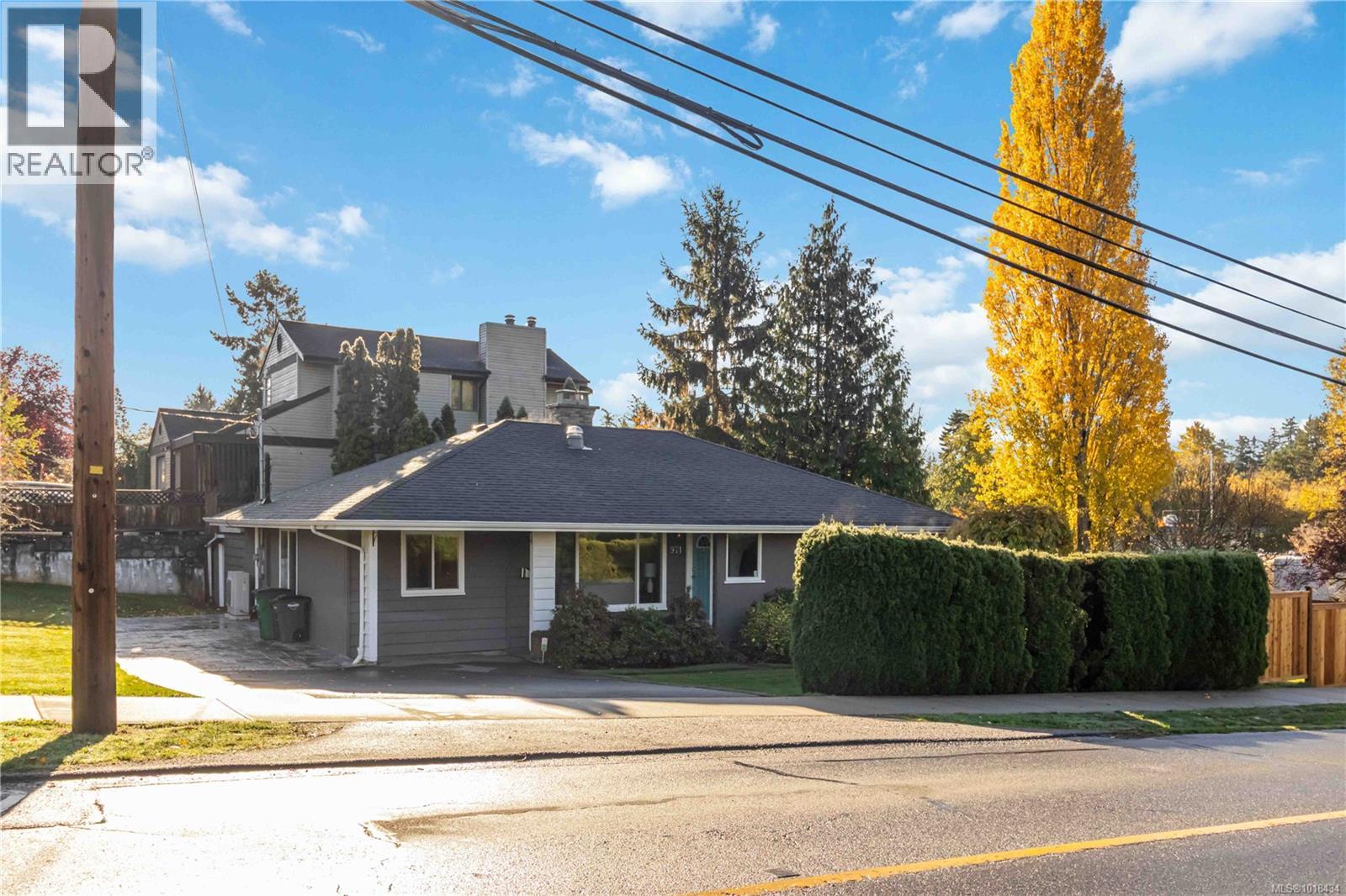  971 Marigold Road, Saanich