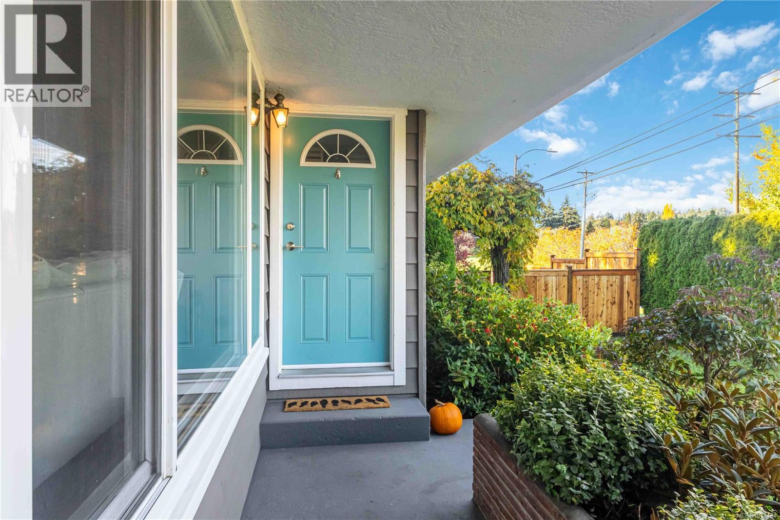  971 Marigold Road, Saanich