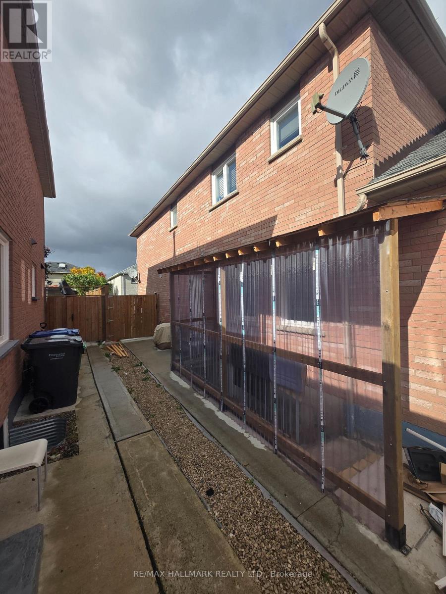 Single Family House for Sale in  NUFFIELD STREET Brampton (Westgate) 