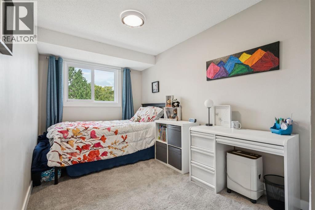 Single Family House for Sale in N  Lynnview Road SE Ogden Calgary 