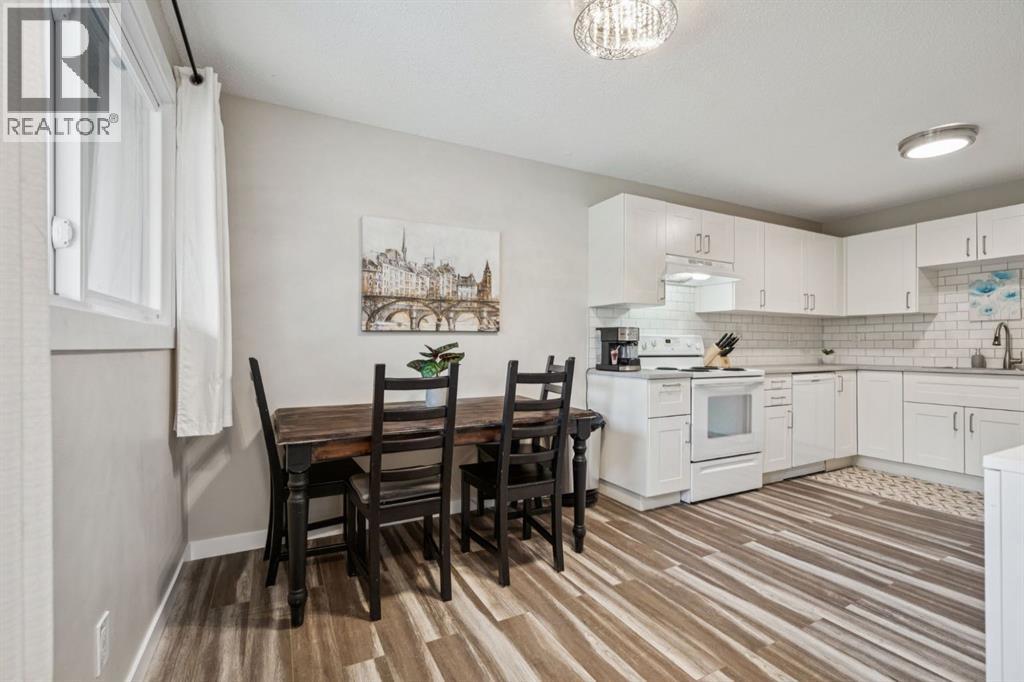 Single Family House for Sale in N  Lynnview Road SE Ogden Calgary 