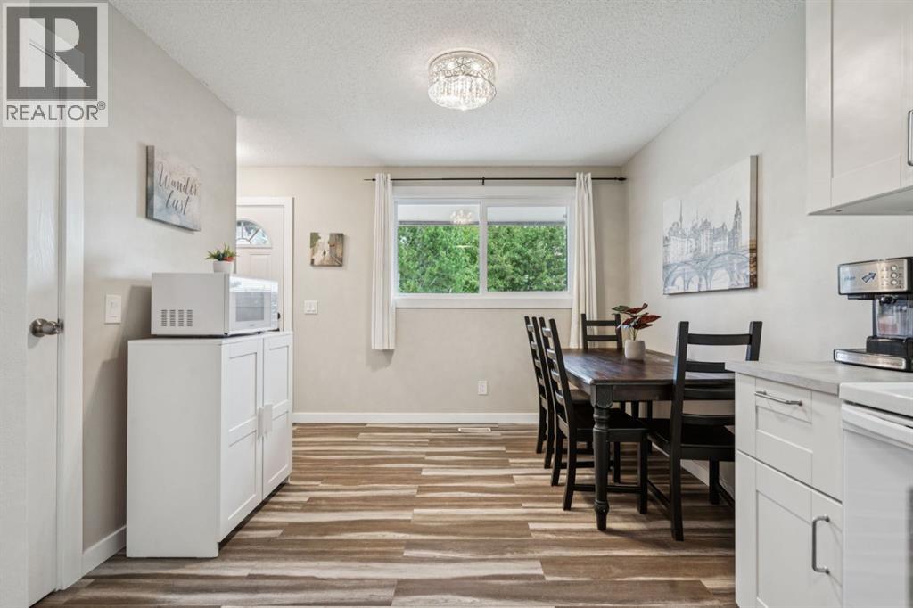 Single Family House for Sale in N  Lynnview Road SE Ogden Calgary 