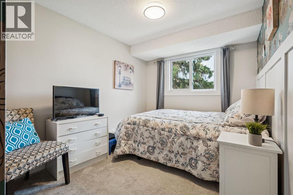 Single Family House for Sale in N  Lynnview Road SE Ogden Calgary 