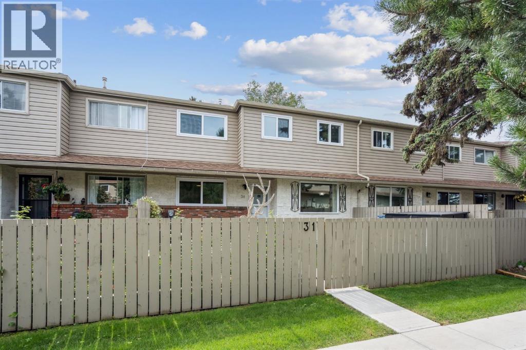 Single Family House for Sale in N  Lynnview Road SE Ogden Calgary 
