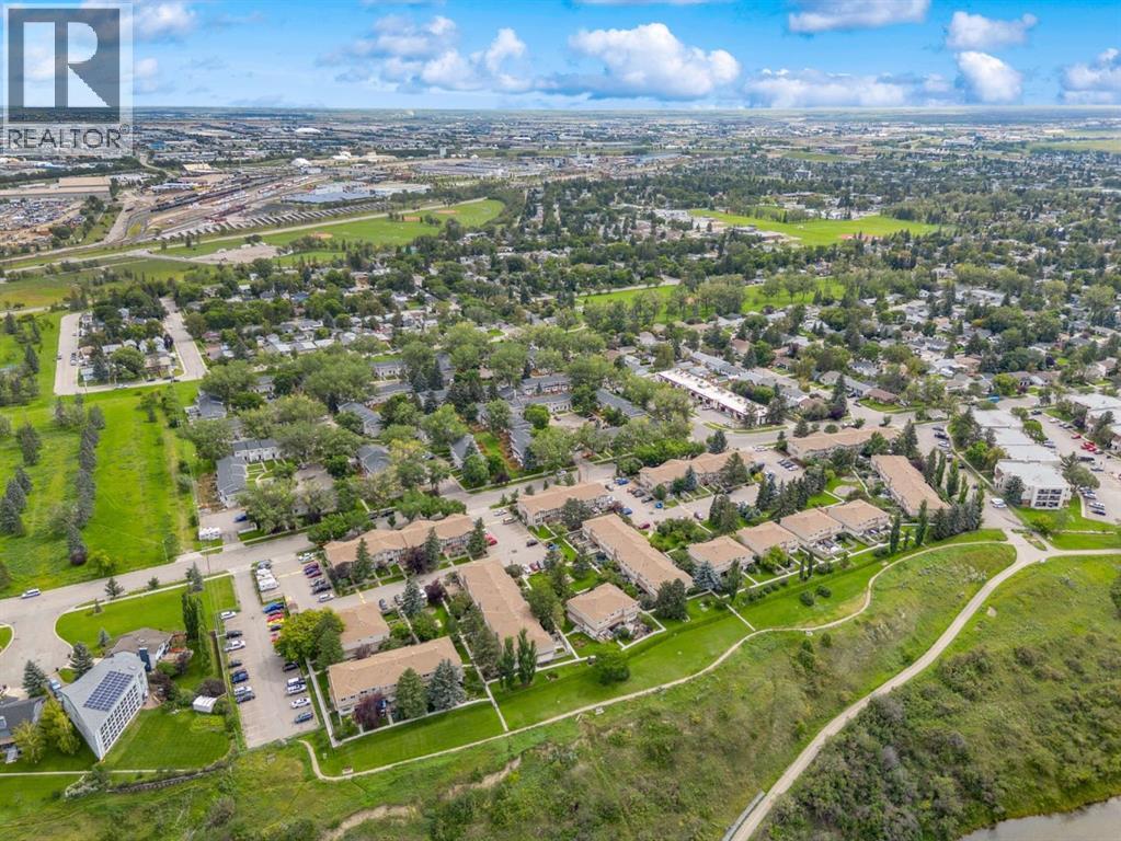 Single Family House for Sale in N  Lynnview Road SE Ogden Calgary 