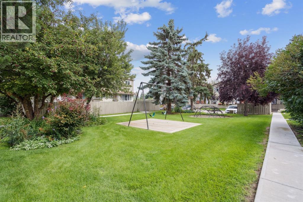 Single Family House for Sale in N  Lynnview Road SE Ogden Calgary 