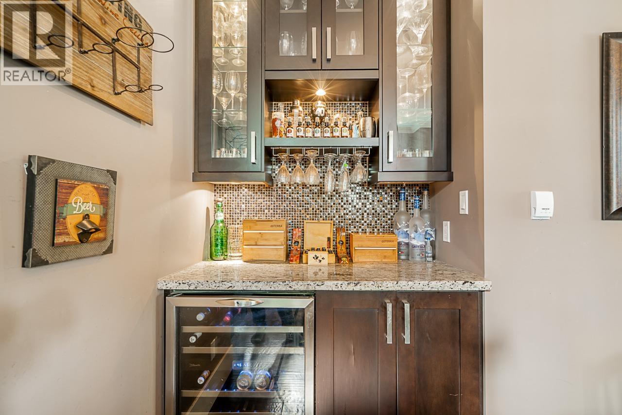 3 1355 DEPOT ROAD, Squamish