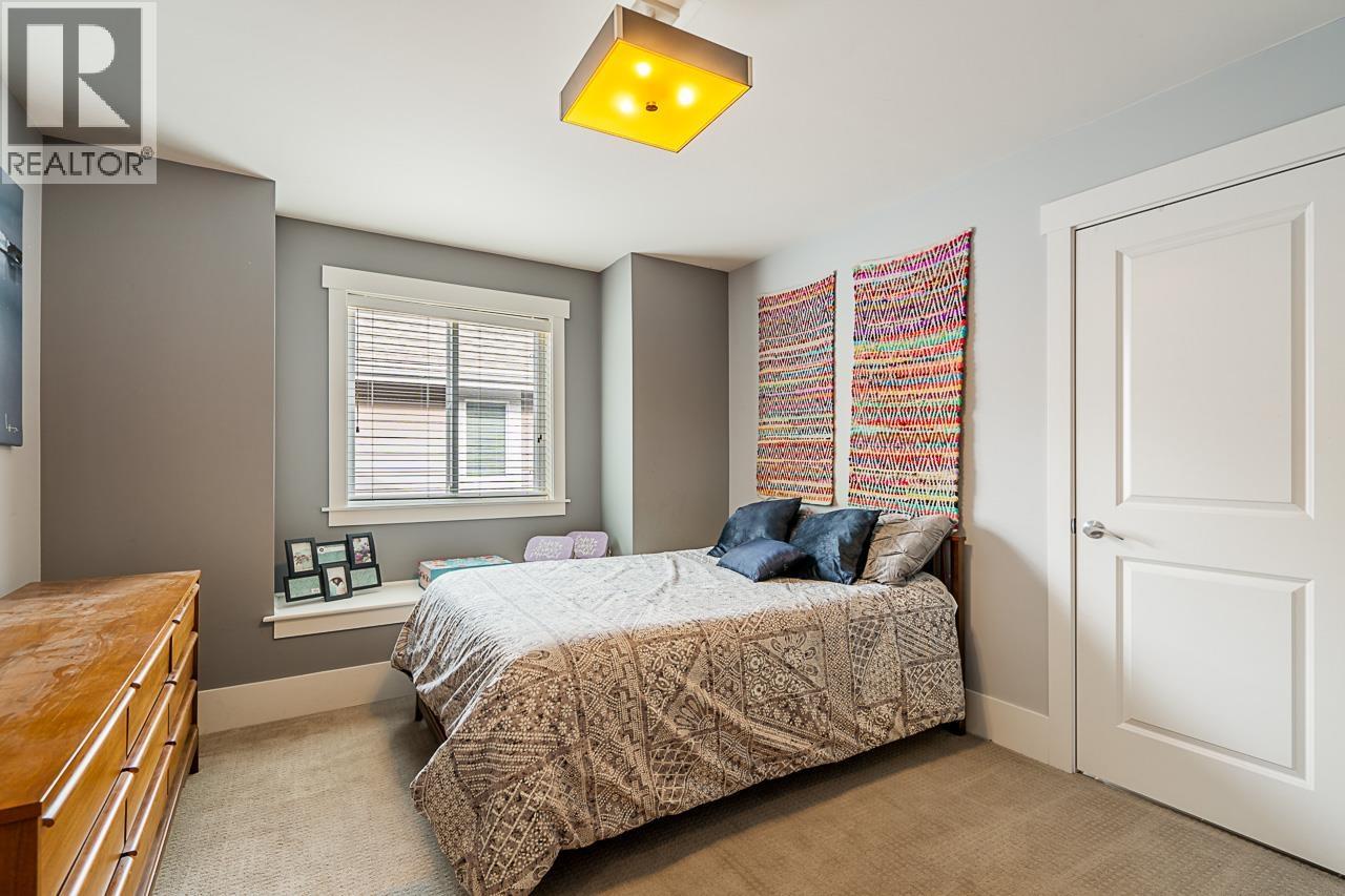 3 1355 DEPOT ROAD, Squamish