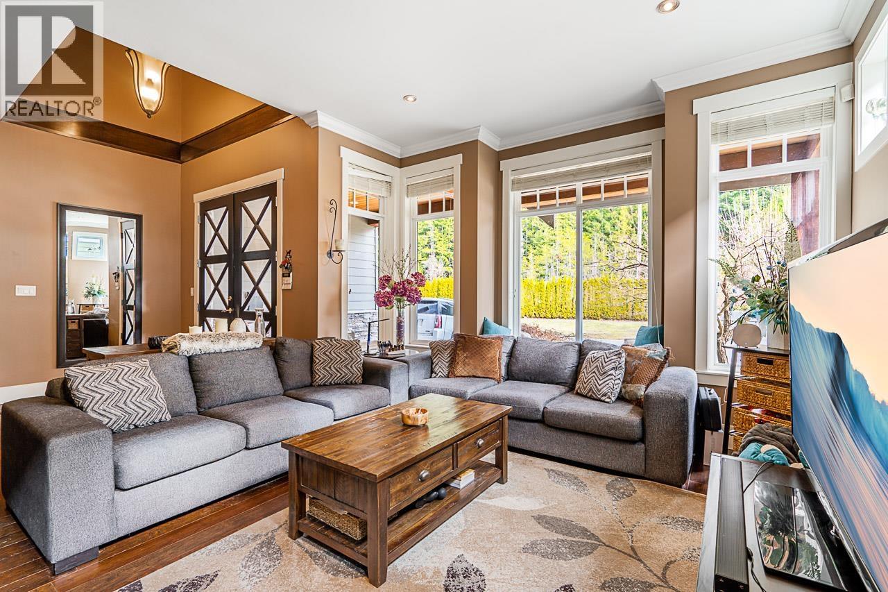 3 1355 DEPOT ROAD, Squamish