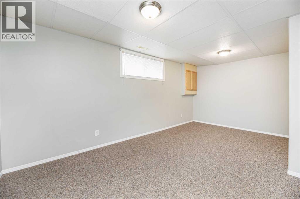 74 Elana Crescent, Lacombe