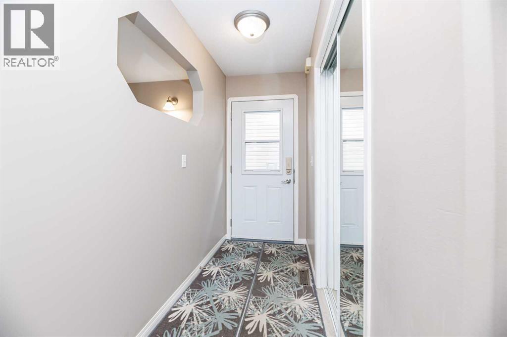 74 Elana Crescent, Lacombe