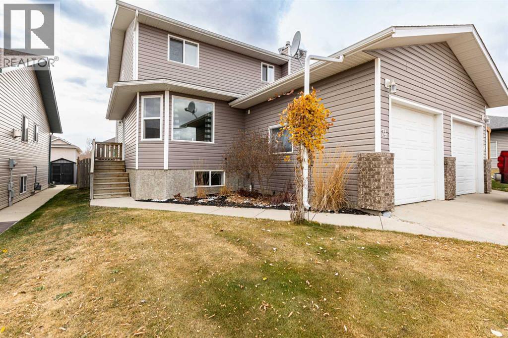 74 Elana Crescent, Lacombe