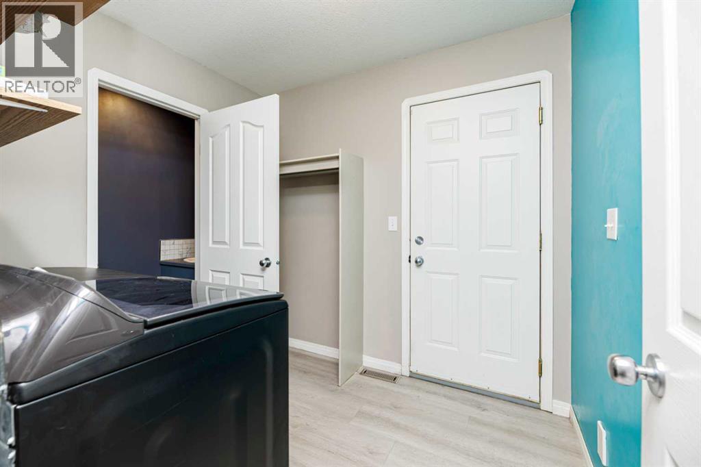 74 Elana Crescent, Lacombe