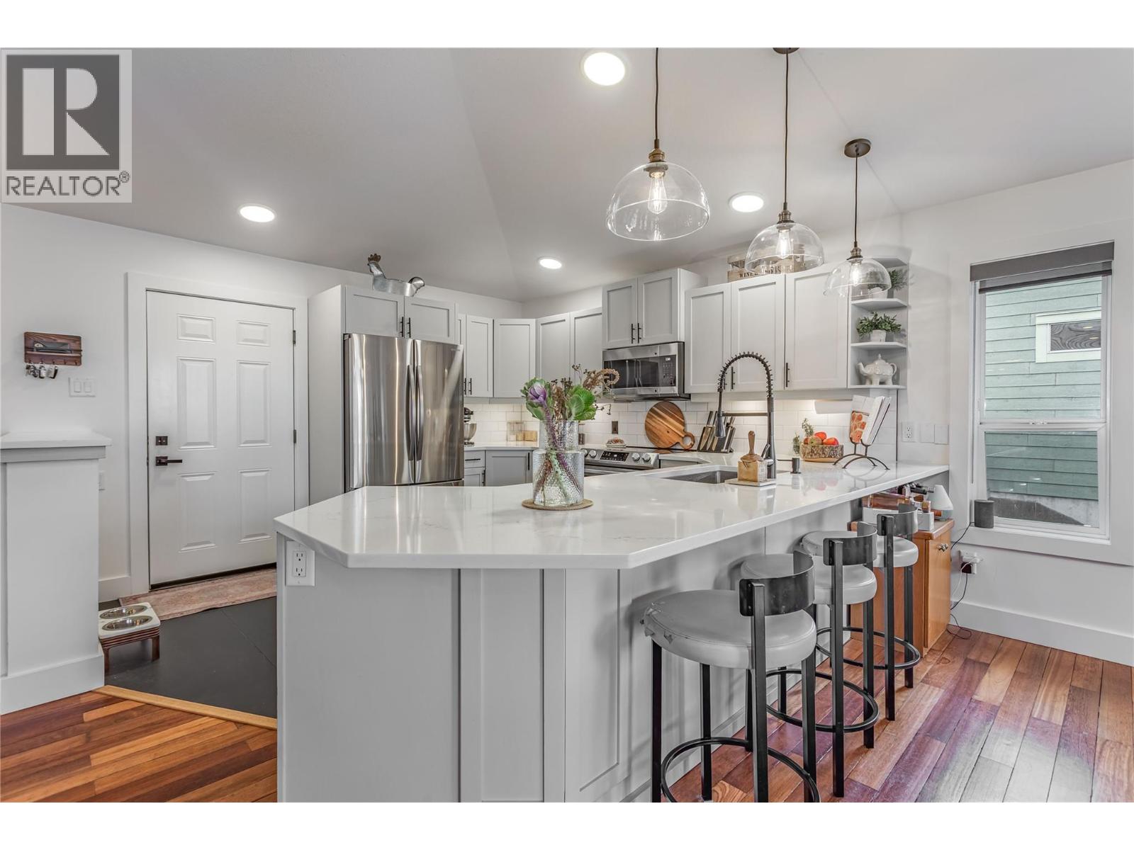  2004 Bernau Court, Lake Country