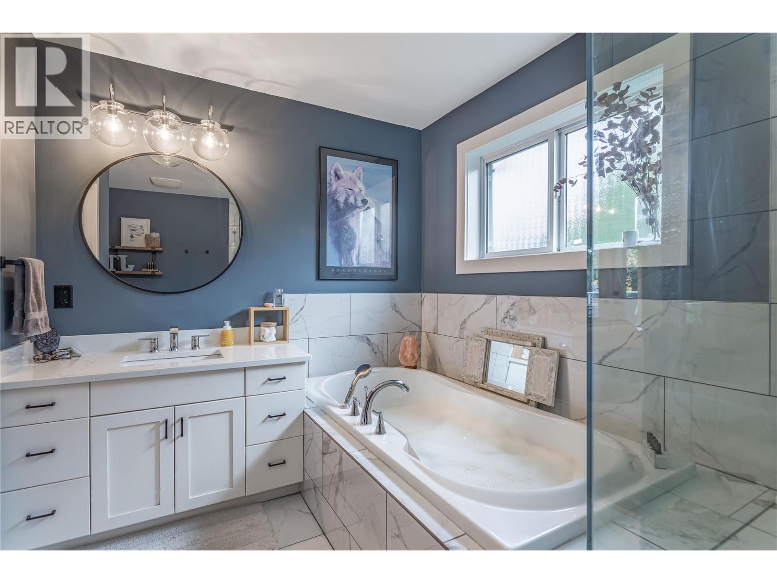  2004 Bernau Court, Lake Country