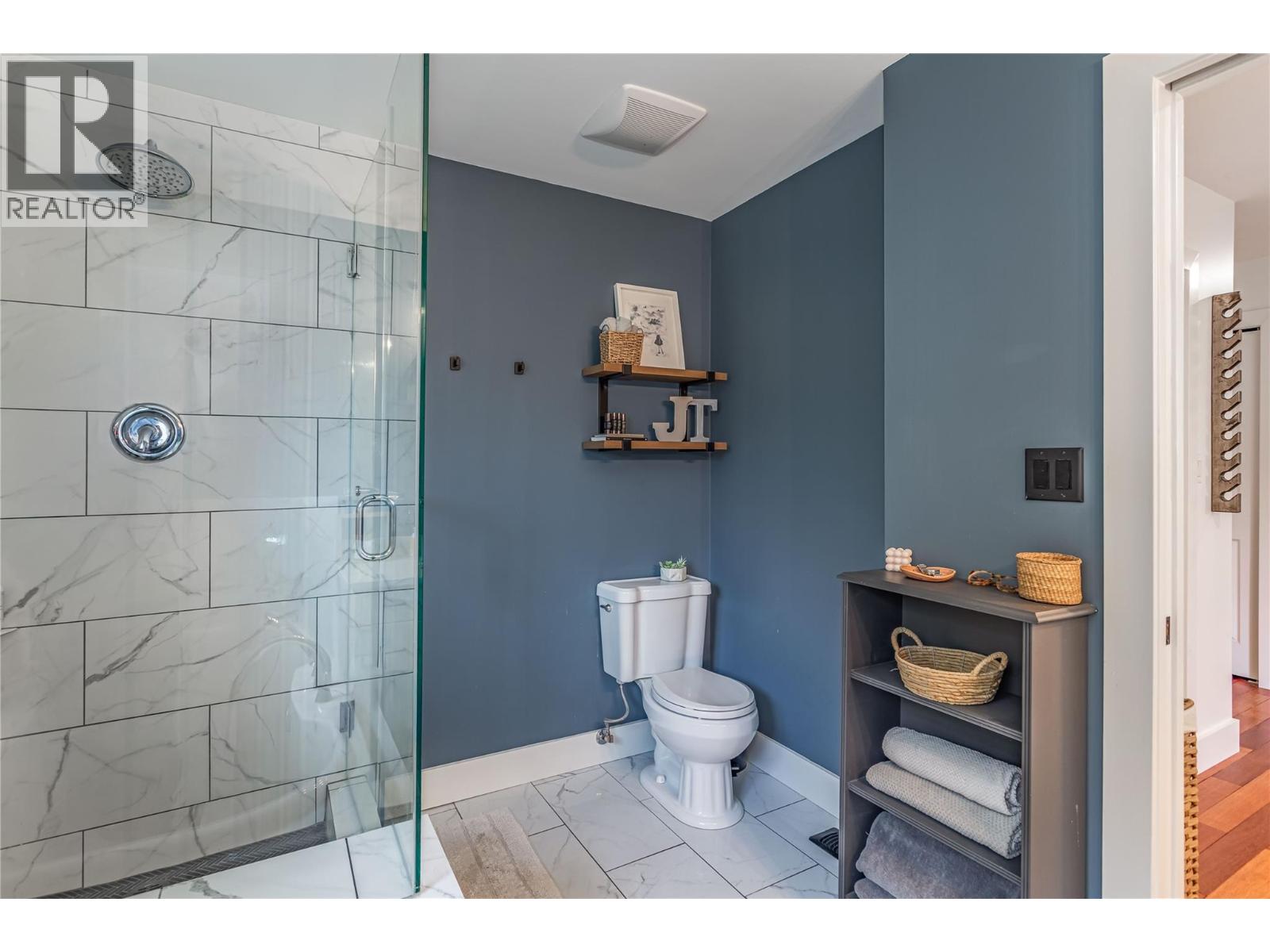  2004 Bernau Court, Lake Country