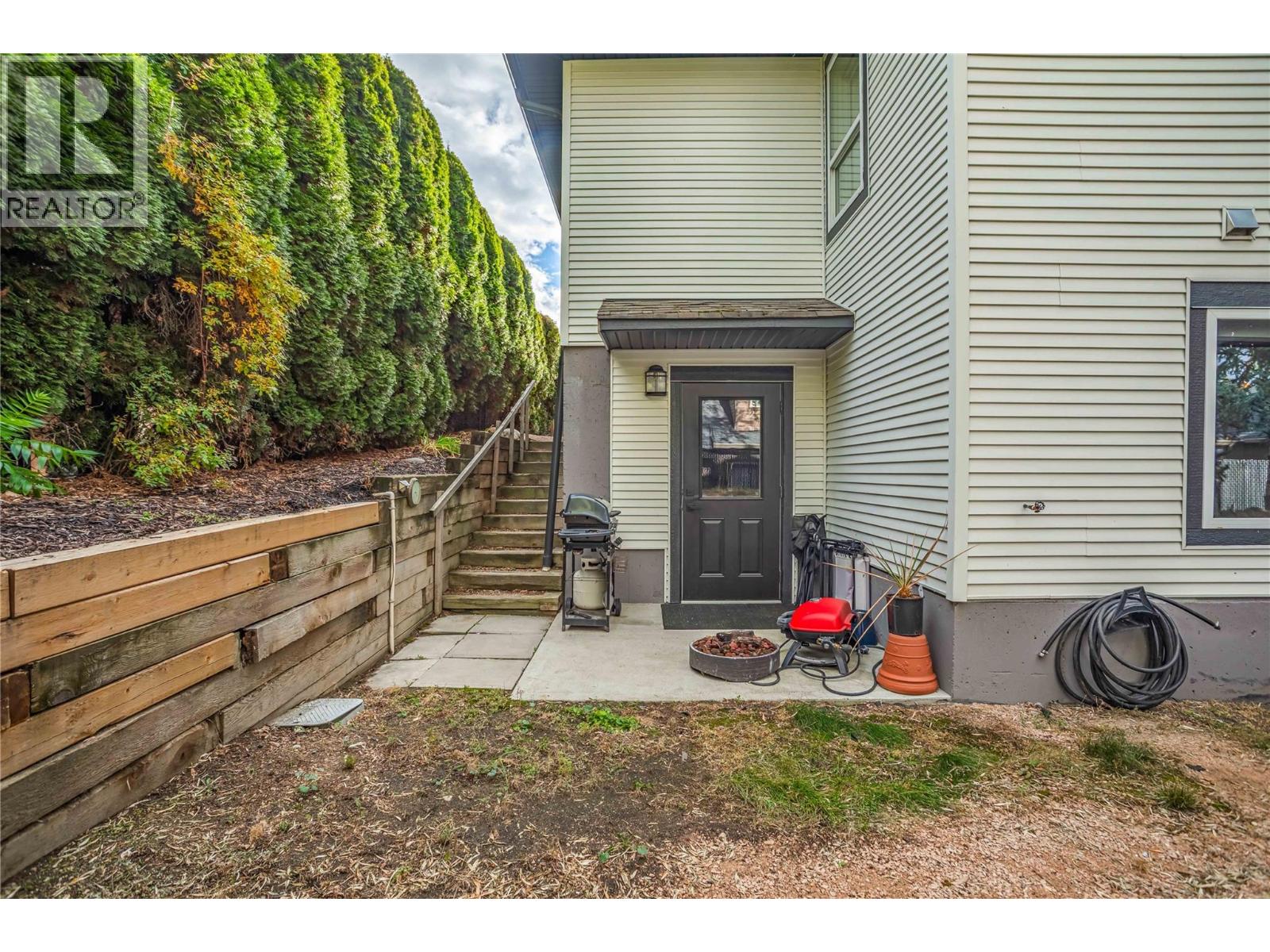  2004 Bernau Court, Lake Country