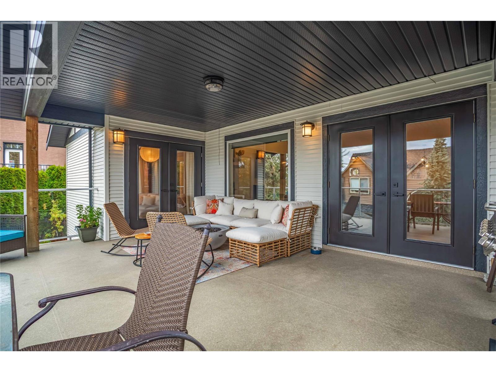  2004 Bernau Court, Lake Country