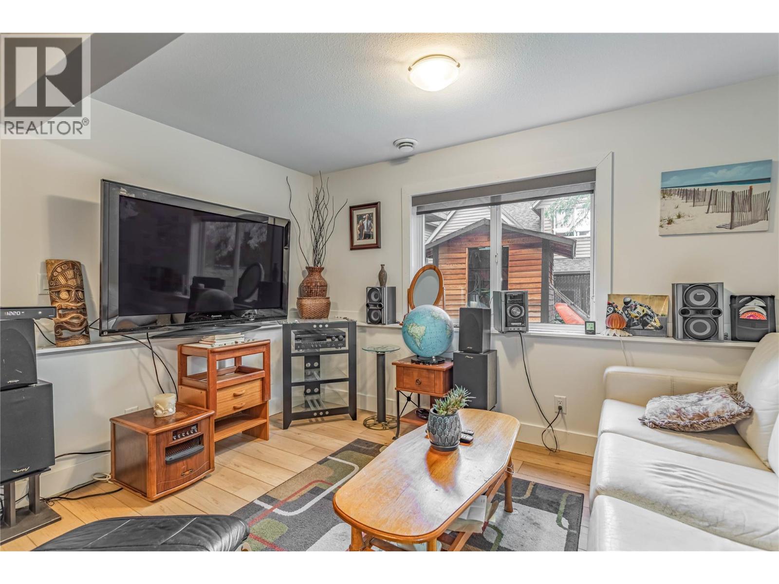  2004 Bernau Court, Lake Country